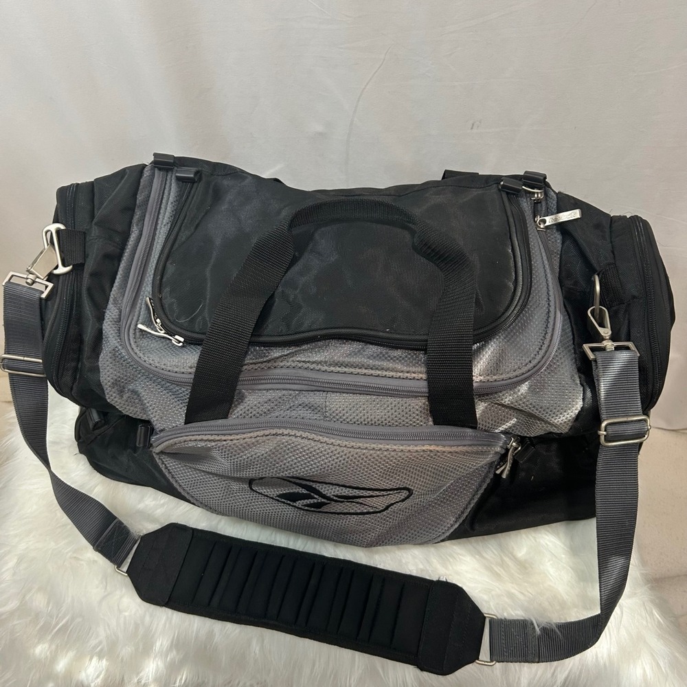 Reebok Duffle Bag Black and Gray Gym Travel Carry On with Shoulder Strap - Picture 2 of 8